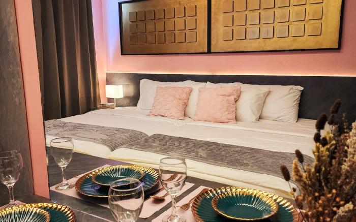 Hera Suite by YourNest @ Shore2 (Netflix + Wifi)