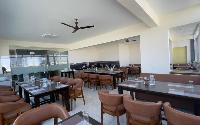 HOTEL BANYAN TREE