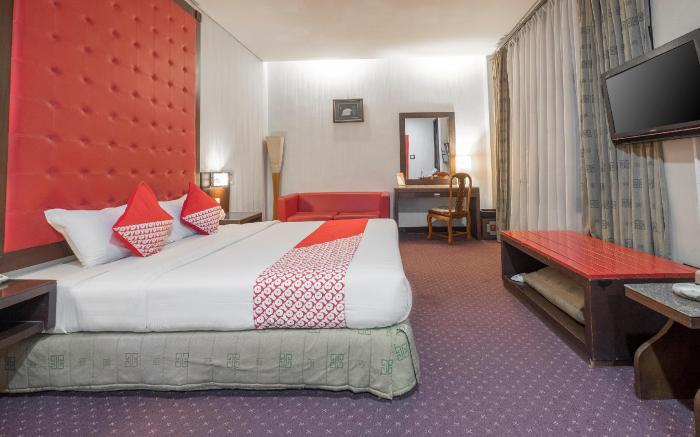 OYO 821 Hotel Dinasti