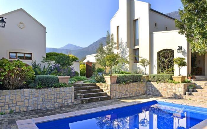 Petit & Grande Plaisir Self-Catering Guesthouse