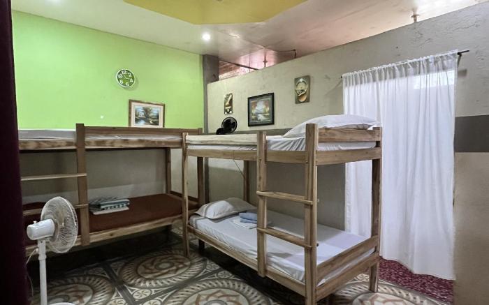 L. De Vera Guests Homestay 2