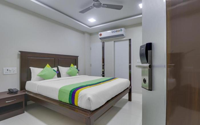 Rithikha Inn Crest Ashok Nagar