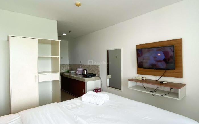 Best Homey Studio at Enviro Apartment By Travelio