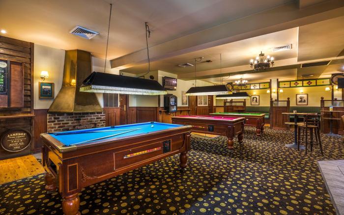 Nightcap at Monash Hotel