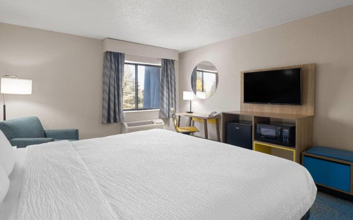 Days Inn by Wyndham Davenport