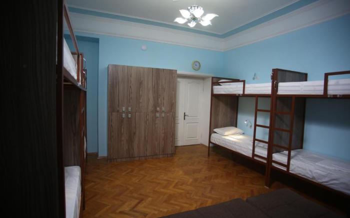 HOSTHELLO HOSTEL