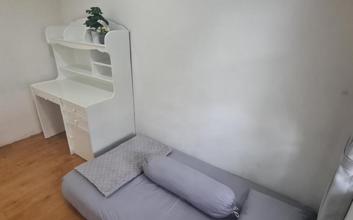 Cemara Homestay- 5 minutes from Jagorawi Toll Gate