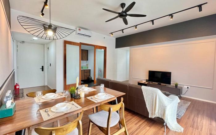 {New}2-4pax Black Crystal Suite@UNA, KLCC