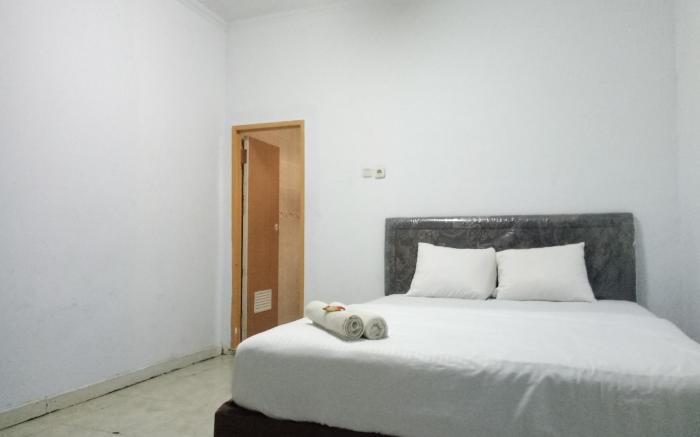 RedDoorz near Balai Kota Makassar