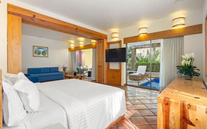 Hotel Rancho San Diego Grand Spa Resort
