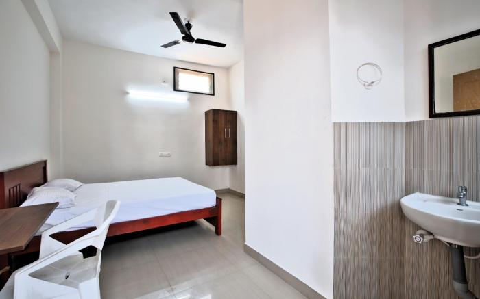Sarvam Lodge