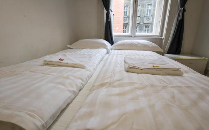 Pest-port Apartment-room 2