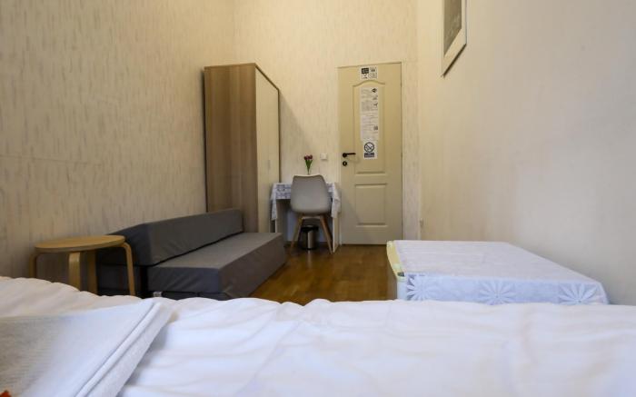 Pest-port Apartment-room 4
