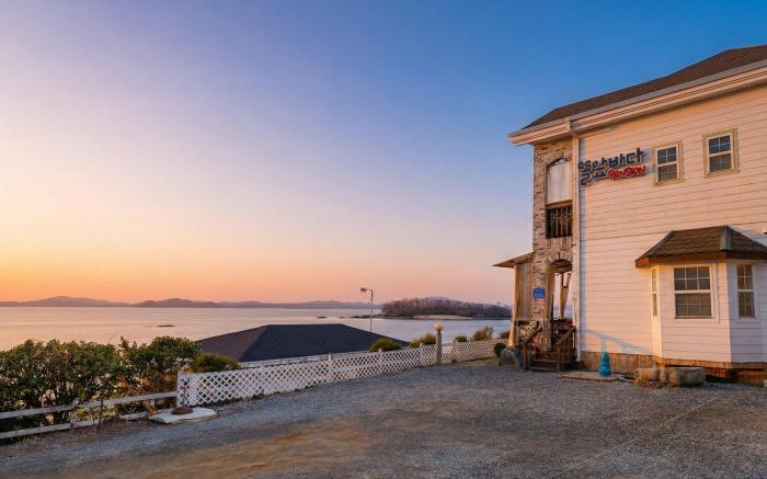 Taean Tteulapbada Pension