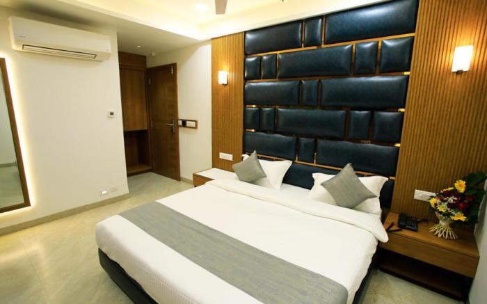 Hotel The Grand 