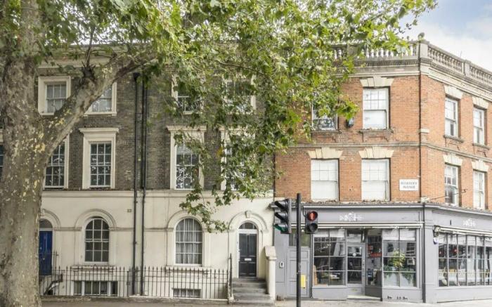 Victorian rooms in the heart of Angel