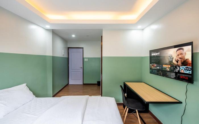 St. Marvin Studio M604