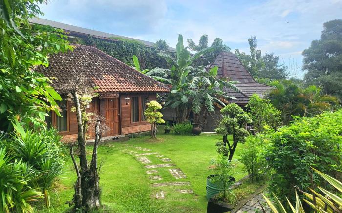 RedDoorz Syariah Near Wisata Durensewu Pandaan