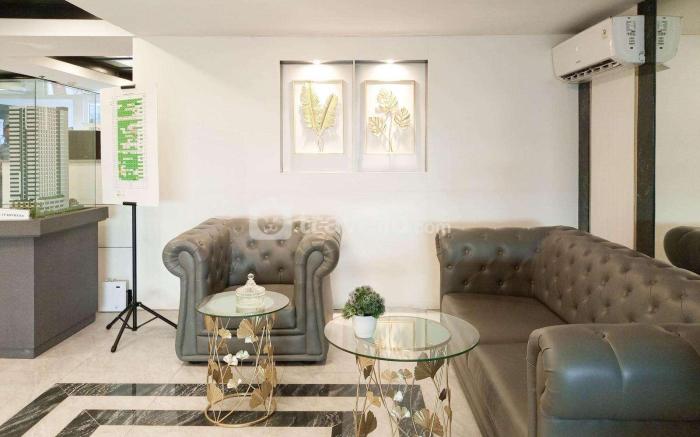 Best & Comfy Studio De Prima Apartment By Travelio
