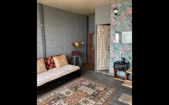 The Celebre- Little Castle Homestay Kanatal