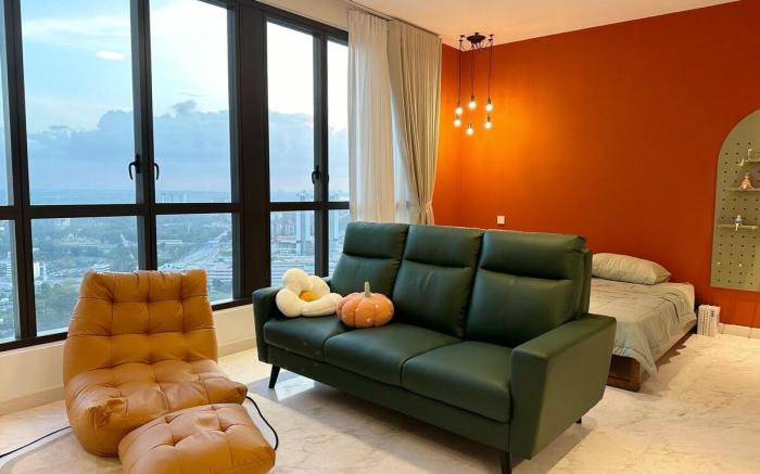 Red Sunset Studio Sky 88 JB Town | Disney Hotstar