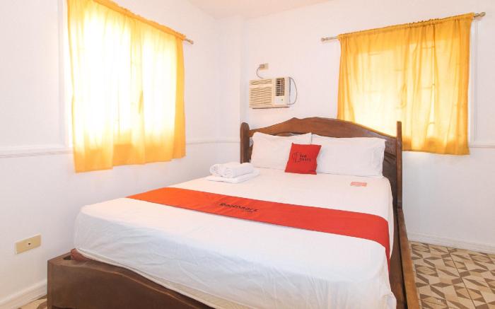 RedDoorz @ Moss Hotel Guevarra Dasmarinas