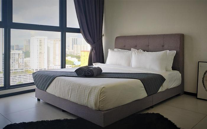 Urban Suite cozy condo for family & friends.