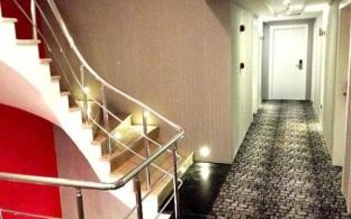 Tempo Suites Airport