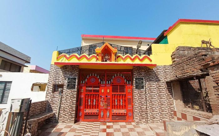 Hotel O Home Tulsi Satsang Bhawan Homestay