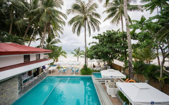 White House Beach Resort