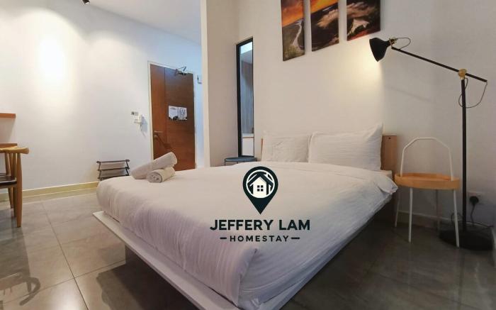 Imperio 2 Pax Poolview B15 - Bathtub Free Parking