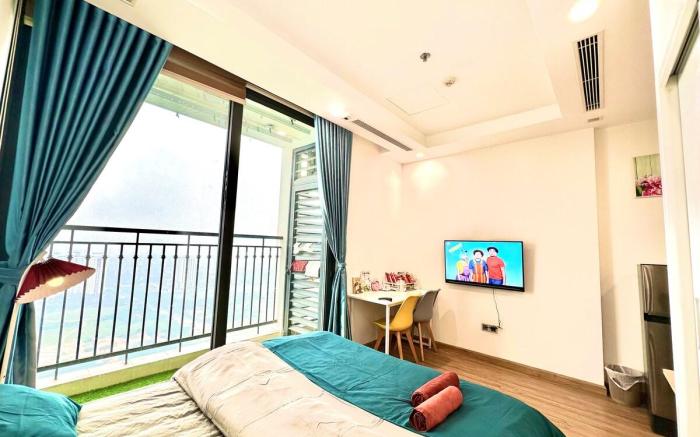 Beautiful And Convenient Studio Near Grand Plaza