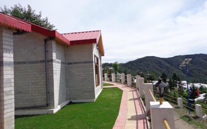 Village Live In Resort Chail