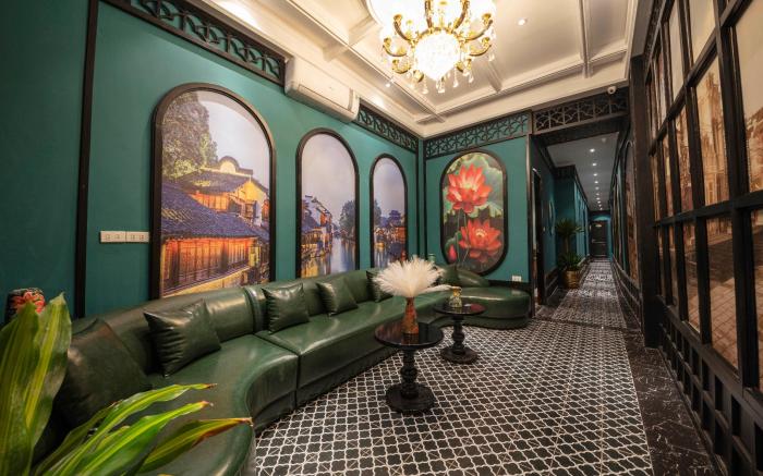 Hanoi Madelise Hotel and travel