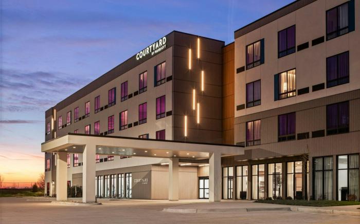 Courtyard by Marriott Bettendorf