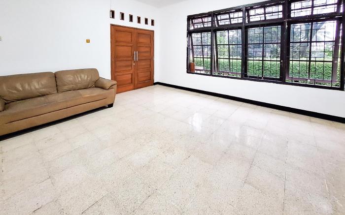 Urbanview Hotel Kusuma Garden Cianjur