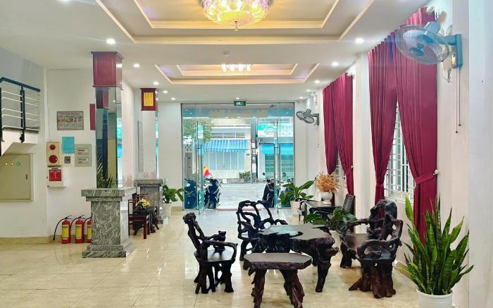 OPA HUE HOTEL