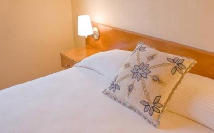 Alcazar Suites