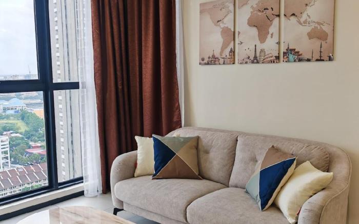 Cityscape Haven | Urban Suites by Ocean Luxe