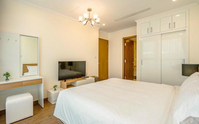 Vinhomes Central Park 2BR next to Landmark 81