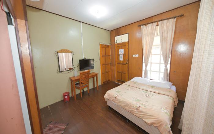 OYO 90968 Teratak Samuderakita Chalet & Guesthouse