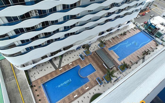 Melaka The Wave Residences Pool View Netflix A1611