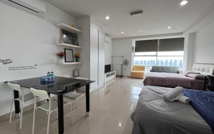 SS15 Courtyard | Convenient above Mall | Studio#22