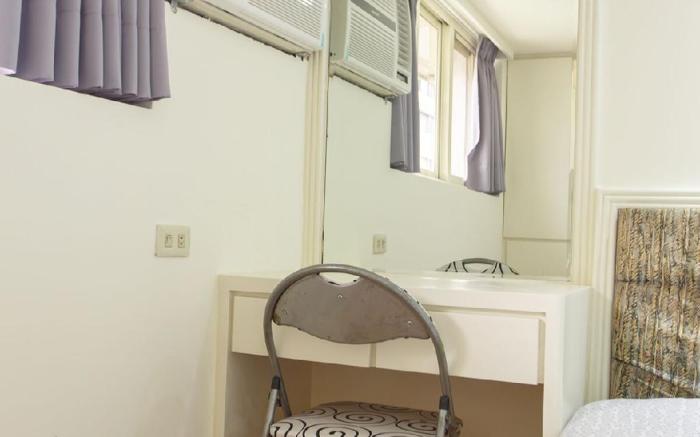 Opposite Taipei Main Station, vcations-style room