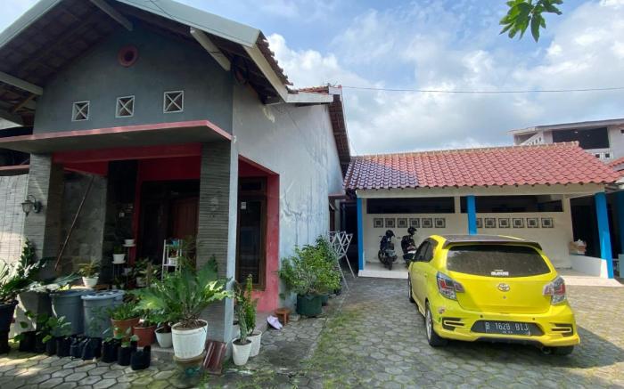 SPOT ON 93832 Lies Kostel Syariah
