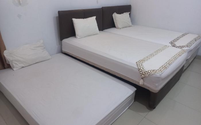Capital O 93872 Natura Guest House Syariah Near alun alun kota purwokerto