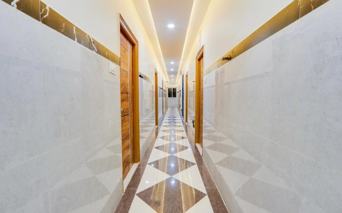 Super Townhouse Gachibowli Near Sky View