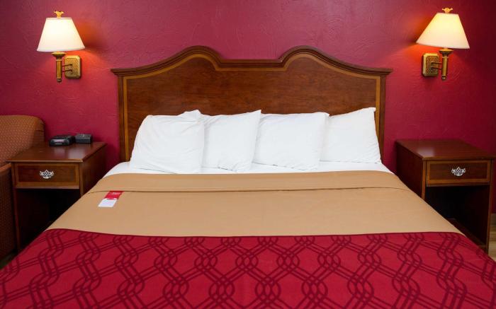 Econo Lodge Sturbridge Route 20