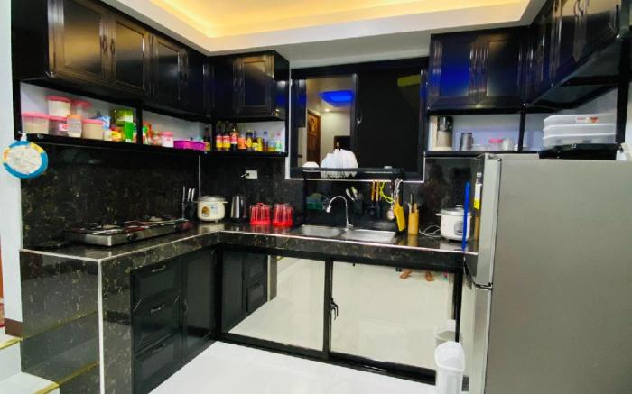12pax-U5-R&F Vigan Transient House