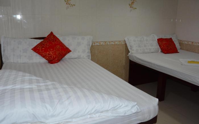 Everest Hostel